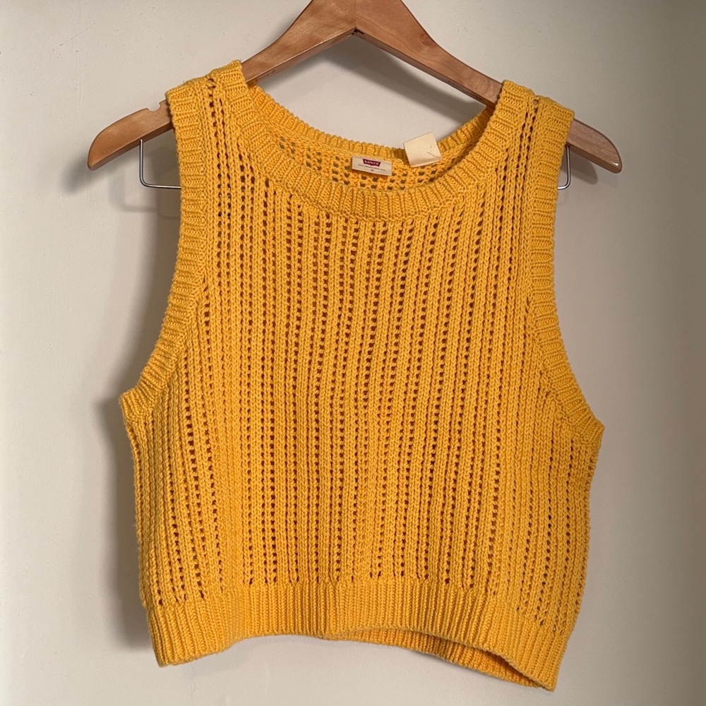 Levis sweater vest/knit tank sz M